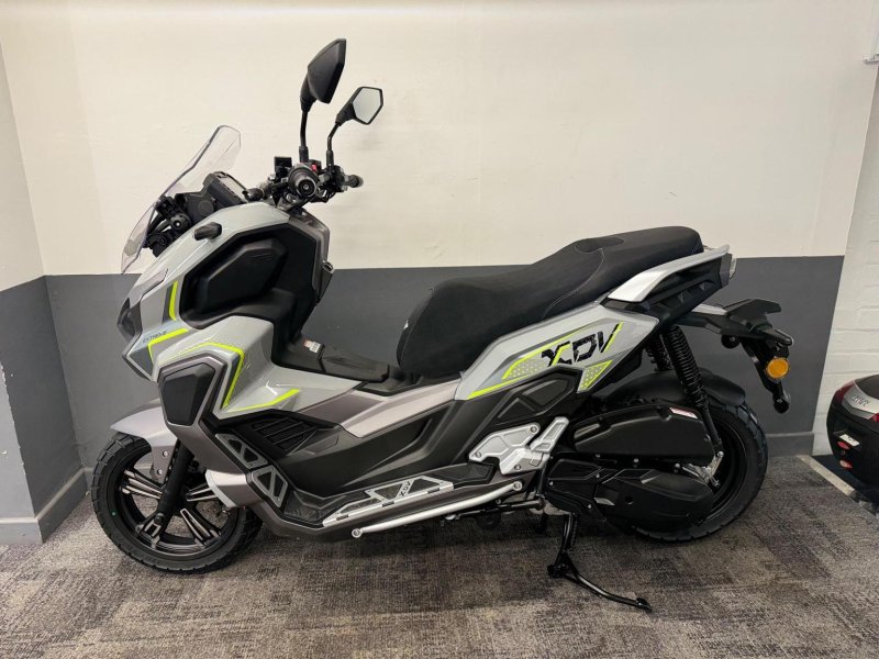 LEXMOTO XDV300
