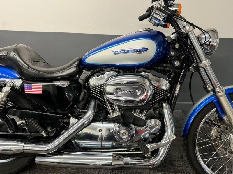 HARLEY-DAVIDSON Sportster