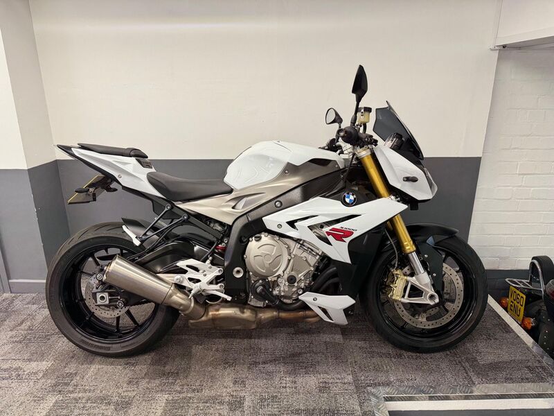 BMW S1000R