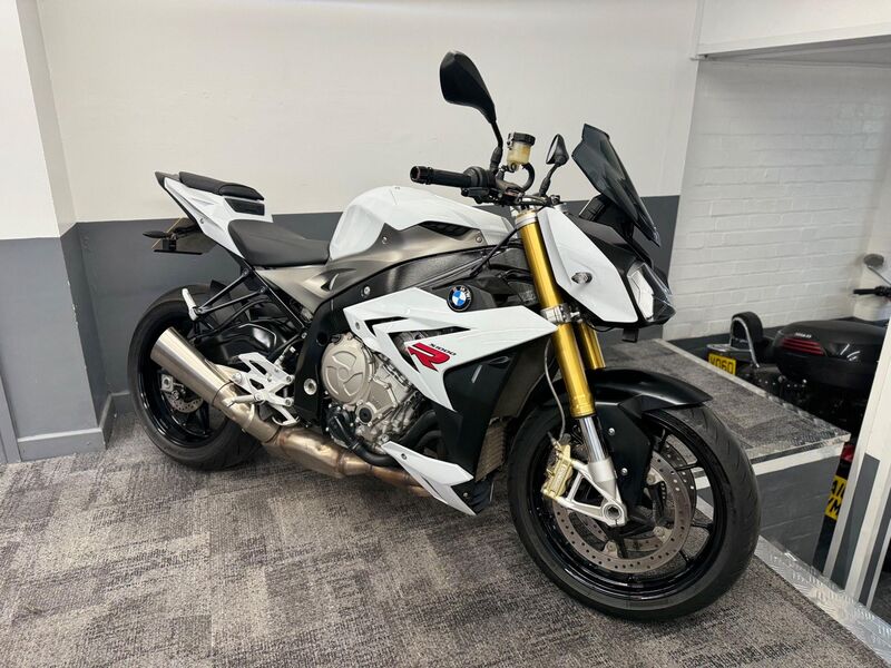BMW S1000R