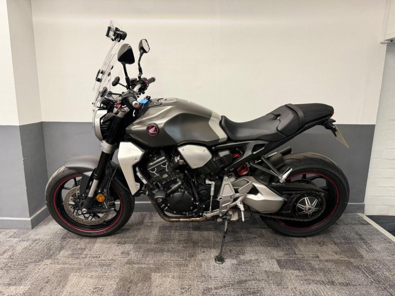 HONDA CB1000R